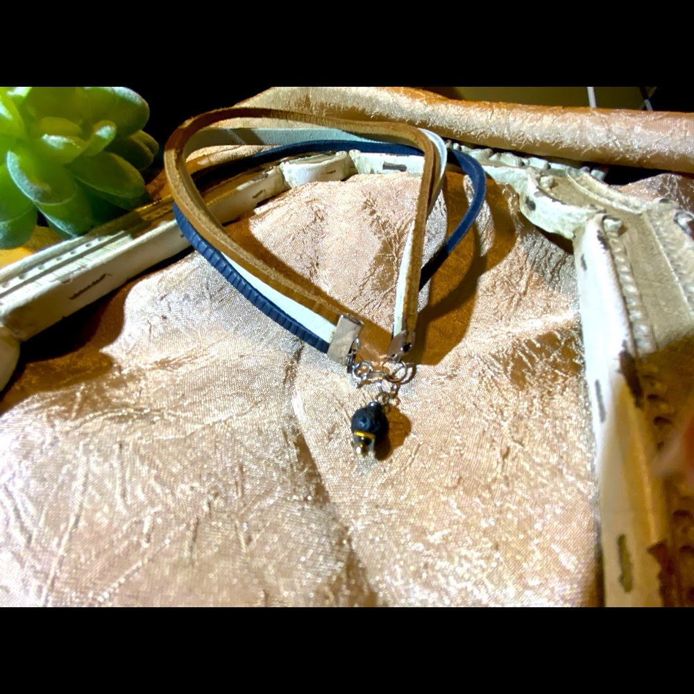 14 & 3/4 Blue, white and Brown Choker